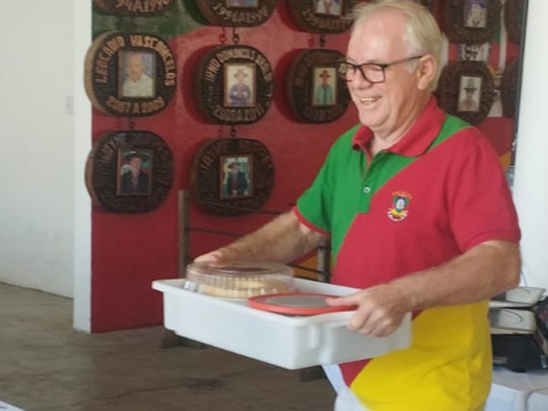 Pau pra toda obra