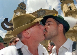 Casamento gay: vale tudo entre salsichões e chucrutes