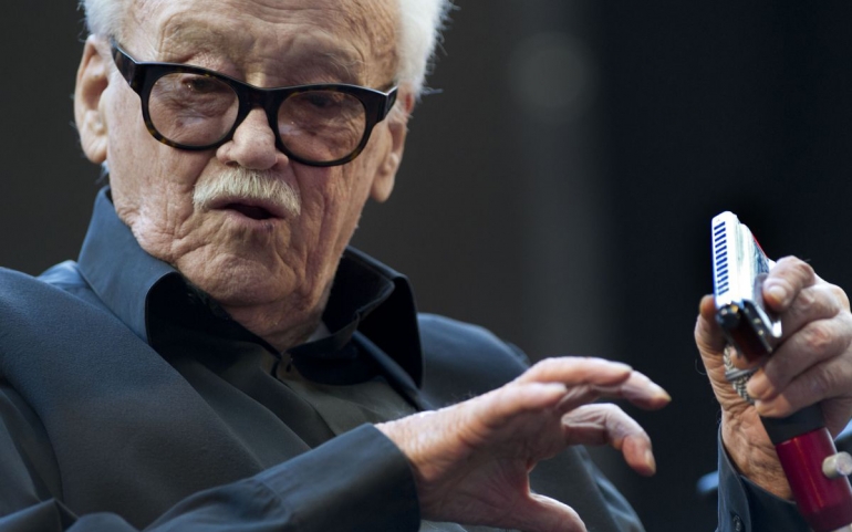 Aos 94 anos, morre o rei da gaita