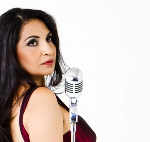 Eliana Printes canta para apaixonados no Pátio Roraima