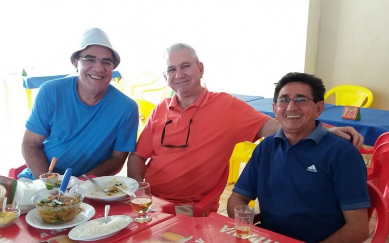 Na panelada do Dedinho