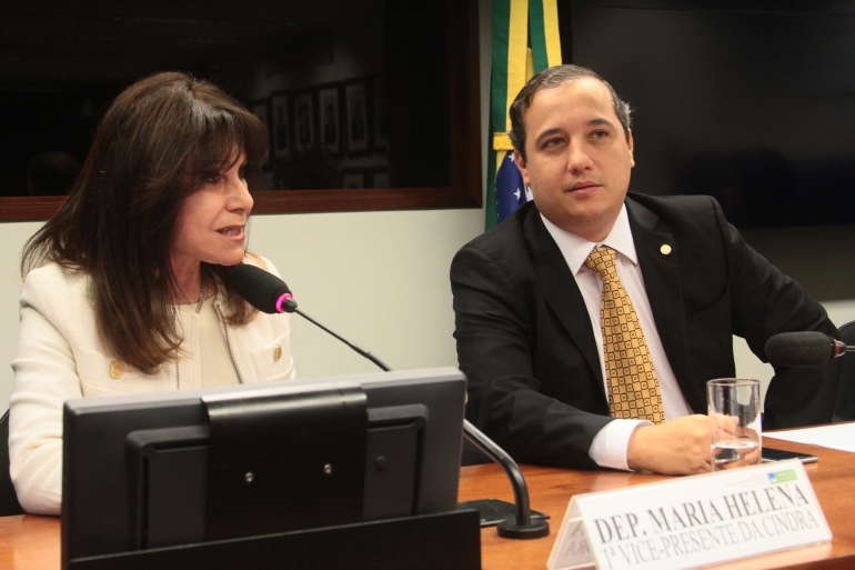 Maria Helena na Comissão da Amazônia
